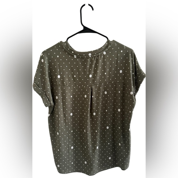NWT Fred David Olive Dot Top - Size M - 001 - Picture 2 of 3